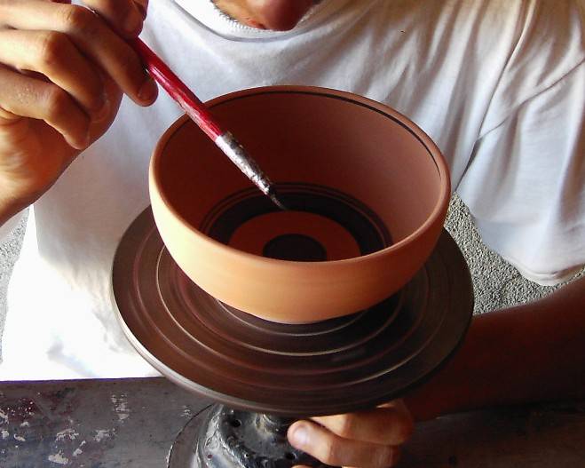 comment colorer la poterie Berbere Algerienne