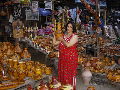 La vente de la poterie kabyle a Yakouren Tizi-ouzou
