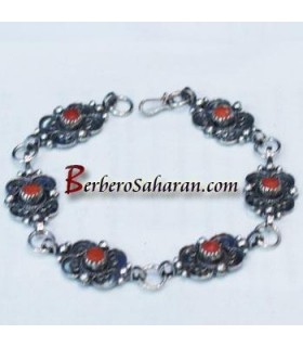 Silver and coral Kabyle bracelet from Algeria 4