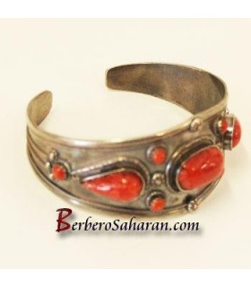 Handmade Pur Silver and red coral Kabyle bangle from Algeria
