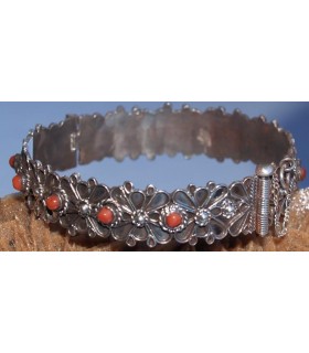 Silver and coral Kabyle bangle from Algeria 2
