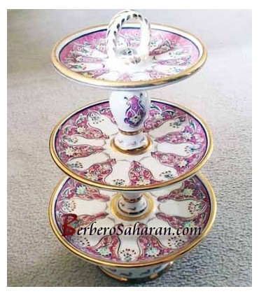 Gargoulette Tunisienne unique faite a la main en céramique blanche et or liquide et décorations Berbères