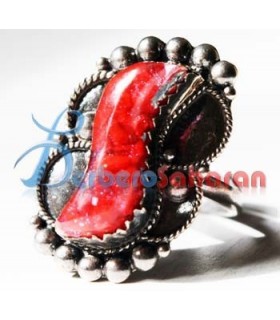 Handmade Algerian Berber Ring with Silver, red coral and enamel