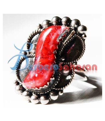 Handmade Algerian Berber Ring with Silver, red coral and enamel
