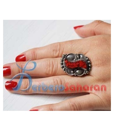 Handmade Algerian Berber Ring with Silver, red coral and enamel