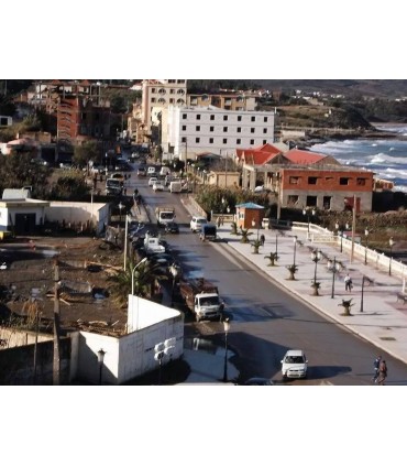 Location d'un appartement F3 saisonnier à Azeffoun, Tizi-Wezzu, Algérie (A)